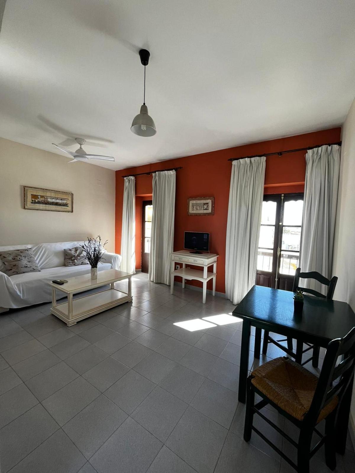 Apartamentos Larga 70 엘푸에르토데산타마리아 외부 사진